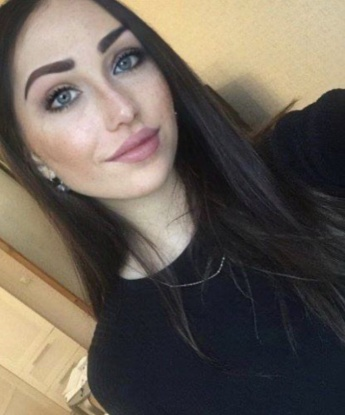 Я знаю, как порадовать и удовлетворить тебя. 🌟
Мое тело создано для наслаждения, и я умею использовать его на все 💯.
В Москве я живу и работаю уже много лет, и у меня есть множество постоянных клиентов, которые приходят ко мне снова и снова. 🌆
Мои услуги включают все, что ты только можешь себе вообразить – эротический массаж, стриптиз, ролевые игры, а также классический и оральный секс. 🍒
Мои фото полностью реальны, и мне нравится быть открытой и искренней. Ты можешь убедиться в этом, посмотрев мою галерею. 📸
Так что, если ты хочешь окунуться в мир наслаждения и страсти, ты знаешь, где меня найти. Жду тебя, мой сладкий гость, чтобы наши встречи оставили в твоей памяти самые яркие эмоции и воспоминания. 💋 15643, 20 лет