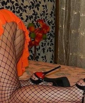 Соблазнительная брюнетка ждет тебя для незабываемых встреч и насыщенного отдыха. Готова исполнить все твои желания и фантазии. Только для состоятельных джентльменов. Позвони и ты не пожалеешь! 7461, 37 лет