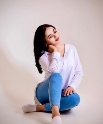 Мои услуги превзойдут все твои ожидания: от расслабляющего массажа до интимных утех, я готова исполнить любую твою фантазию. Мои возможности безграничны, и я готова удовлетворить даже самые необычные желания. Взгляни на мои фото и убедись, что ты сделал правильный выбор. Мои клиенты остаются восхищенными и возвращаются ко мне снова и снова. Доверься моим нежным рукам и ощути настоящее блаженство. Не упусти шанс встретиться со мной в Москве и провести незабываемое время в моей компании. Жду тебя, милый! 💋🌹 9761, 26 лет